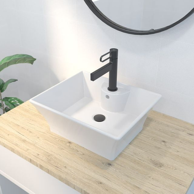 Walter Diseño en su Baño - Muebles de Baño en Córdoba - Mamparas de baño en Córdoba - Griferías lavabo frontal